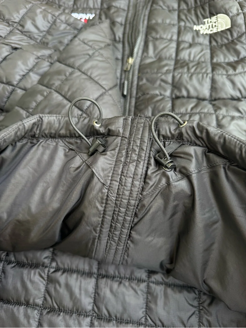 The North Face Black Quilted Insulated Puffer Jacket Men's Size M
